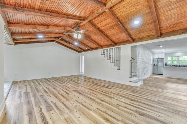 Building Photo - 4712 33rd St E