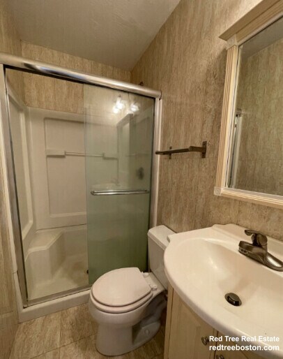 Building Photo - 69 Babcock St