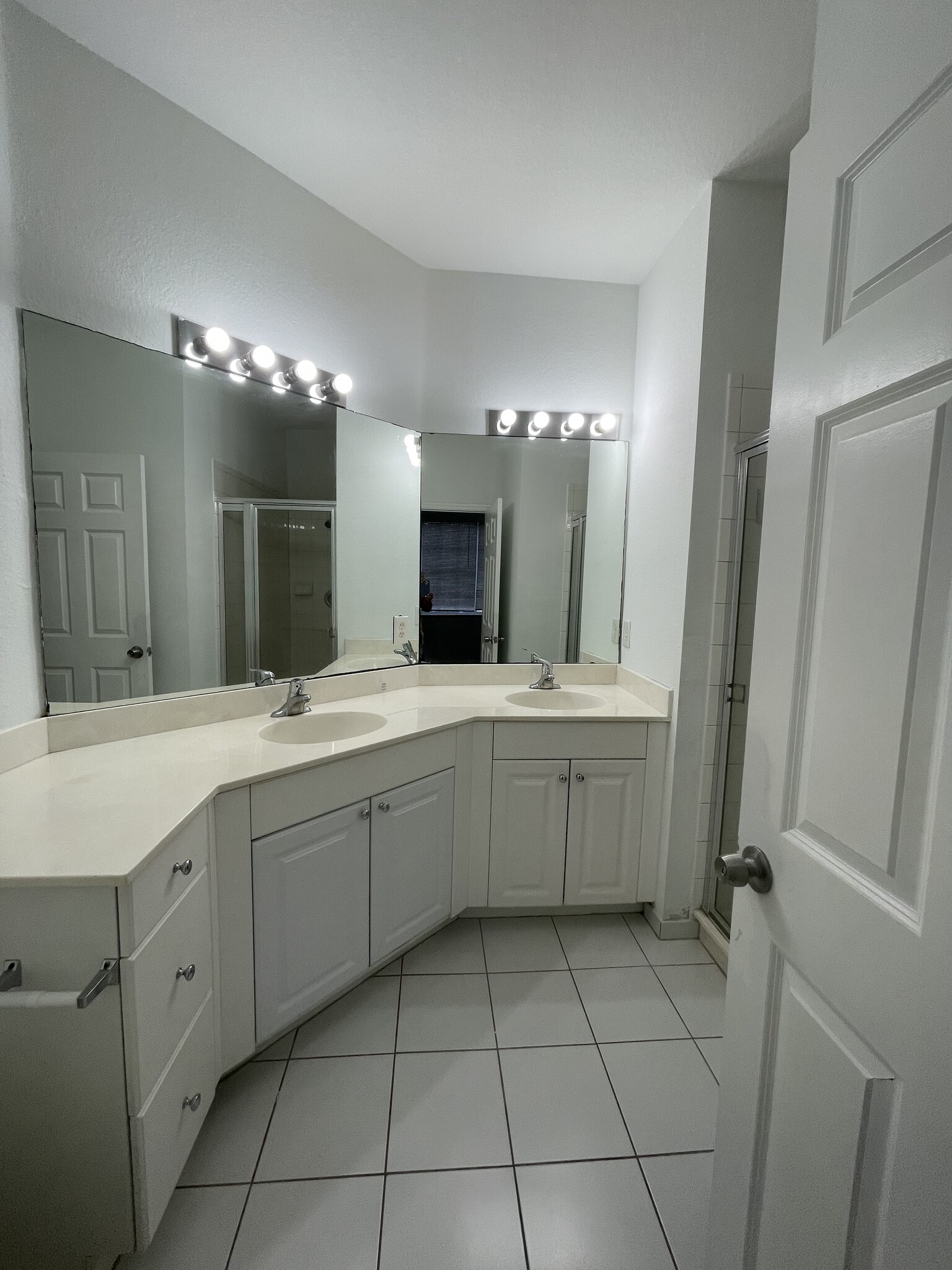 Building Photo - 1955 Marsh Harbor Dr