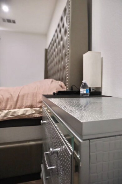 Building Photo - 12952 Gingerwood Ct