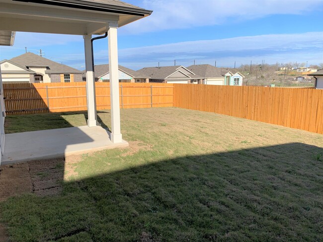 Building Photo - 141 Frostweed Dr