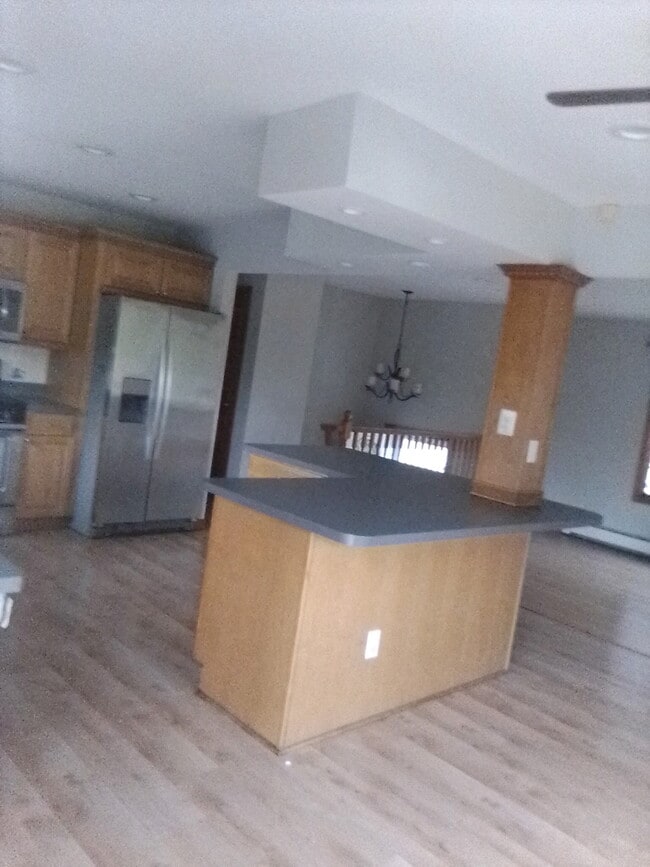 Building Photo - 8 Sunburst Dr