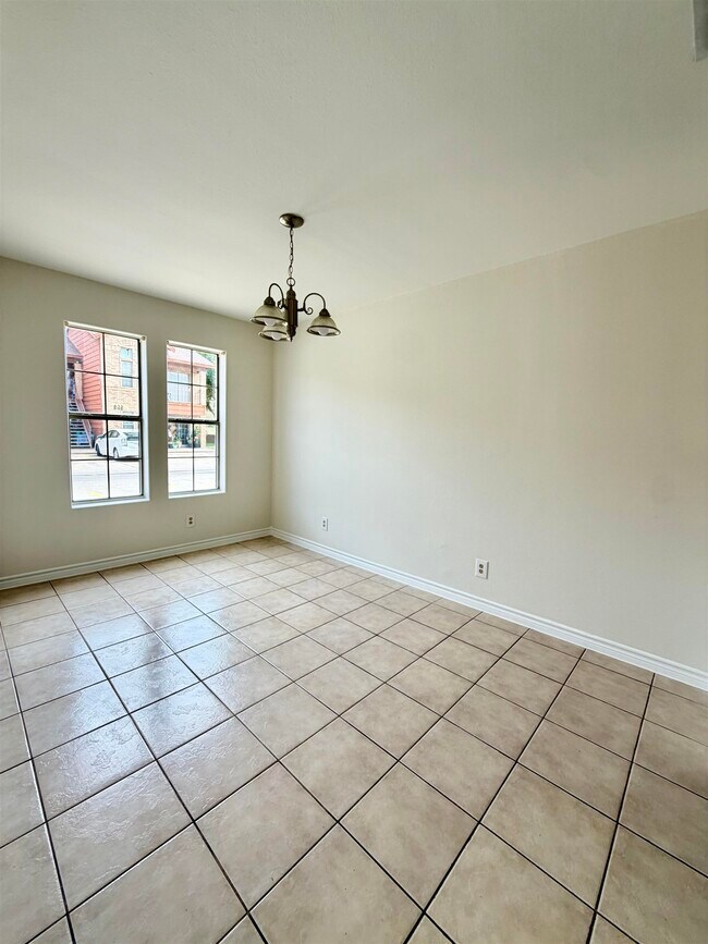 Building Photo - 1752 Tiara Trail