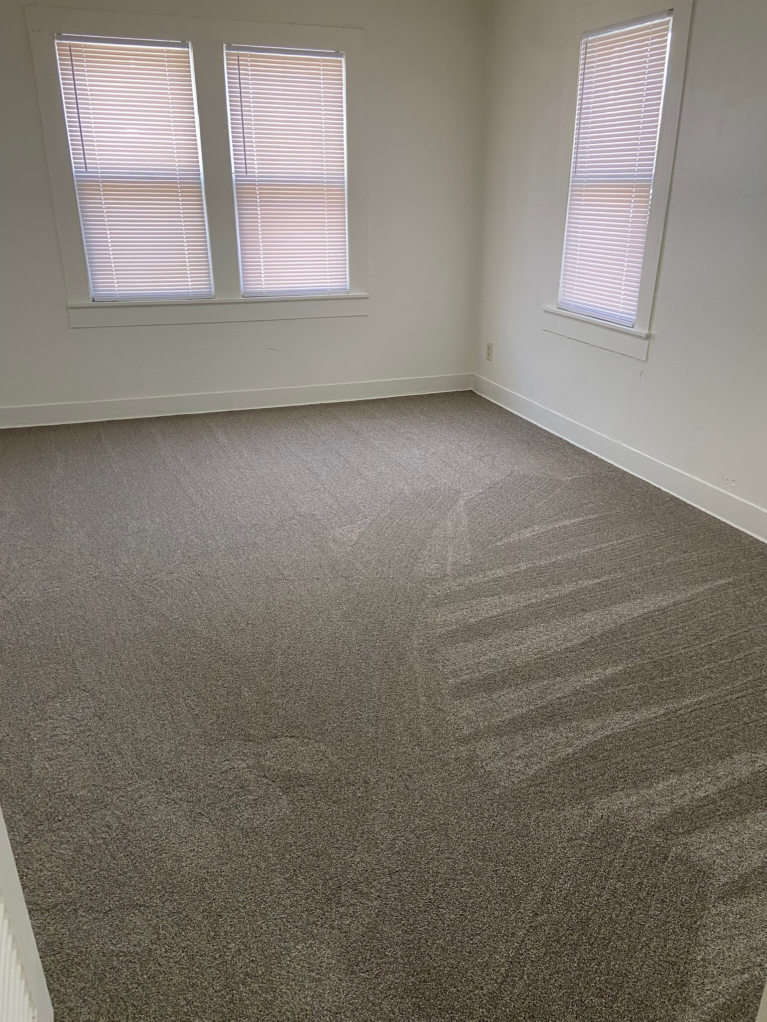 Building Photo - 112 S 9th St