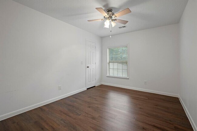 Building Photo - 93 E Stony End Pl