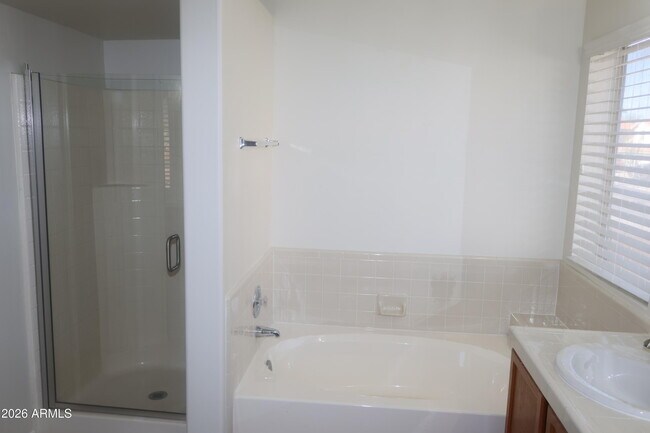 Building Photo - 7629 W Kristal Way