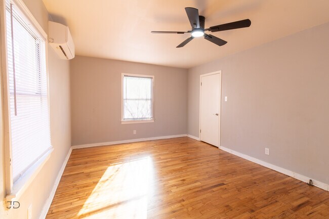 Building Photo - 3206 9th St