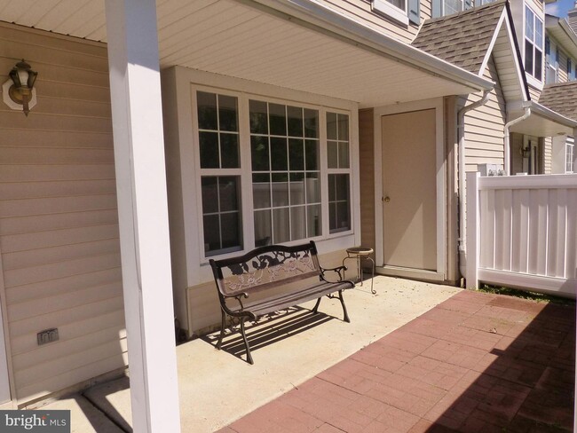 Building Photo - 1206 Wharton Rd