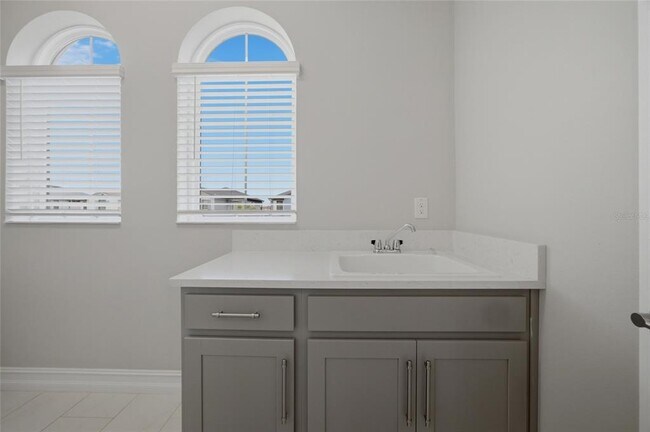 Building Photo - 4667 San Martino Dr