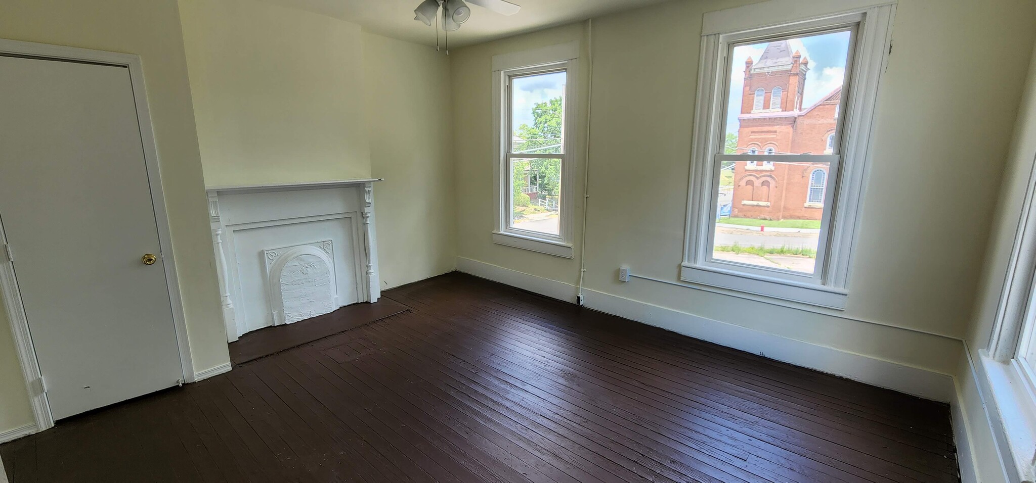 Bedroom - 712 Halifax St