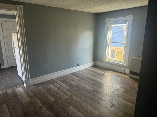 Building Photo - 334 Clay St