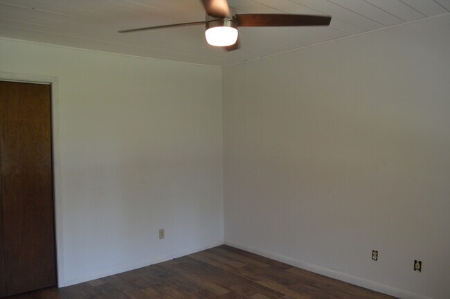 Building Photo - 2713 Shropshire Blvd