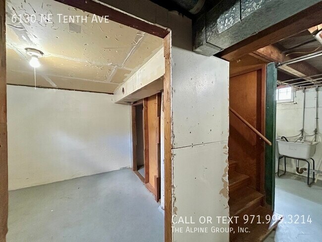 Building Photo - 6130 NE Tenth Ave-
