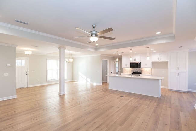 Building Photo - Stonechase Subdivision, Enterprise, AL