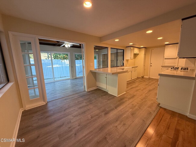 Building Photo - 1191 Calle Contento