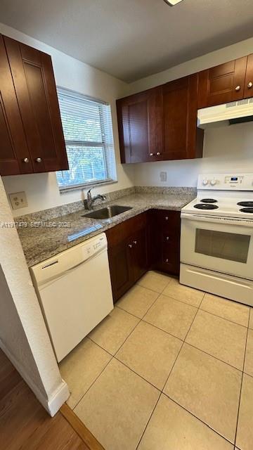 Building Photo - 8225 Sunrise Lakes Blvd