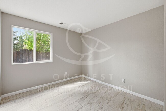 Building Photo - 1444 Minories Dr