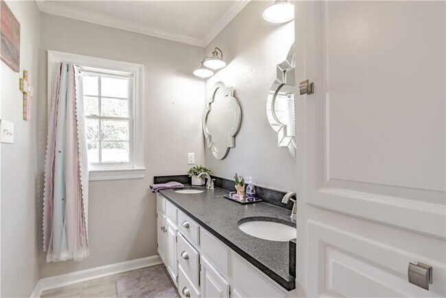 Building Photo - 2127 Ryegate Ct