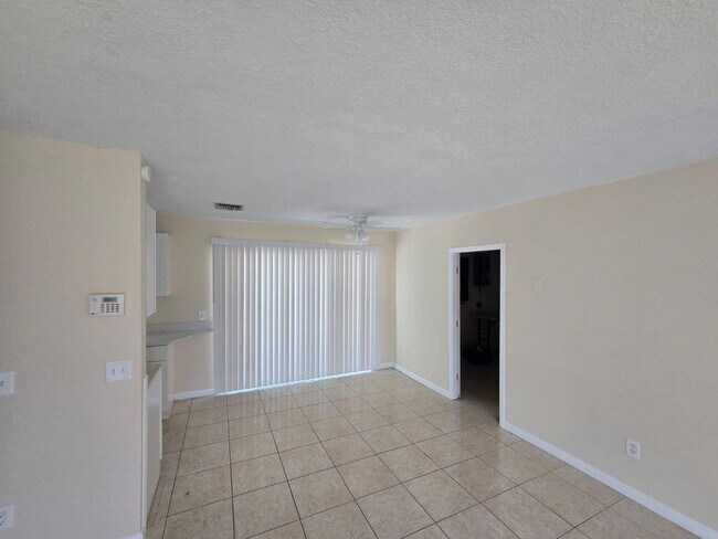 Building Photo - 2091 Avenue H E