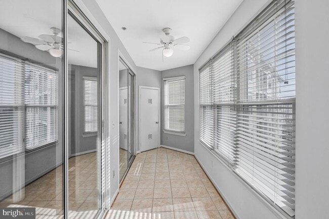 Building Photo - 1625 International Dr