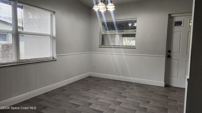 Building Photo - 102 S Christmas Hill Rd