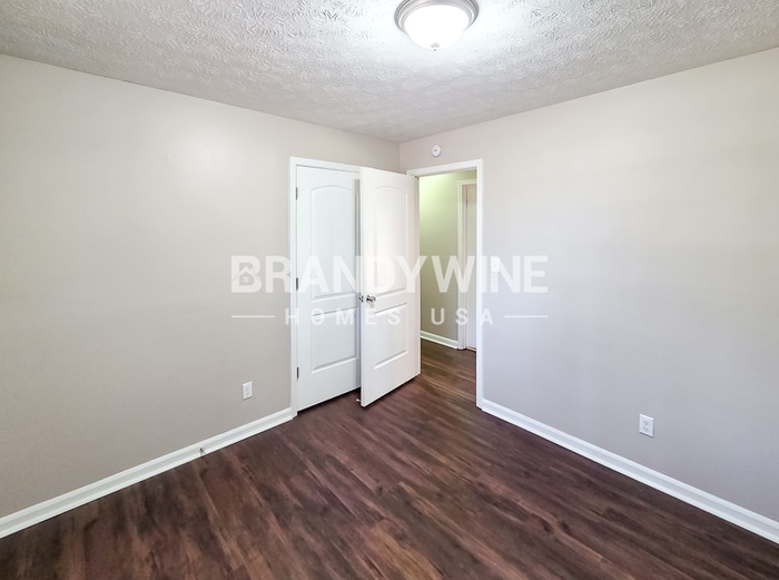 Building Photo - 2164 Camp Ground Rd SW