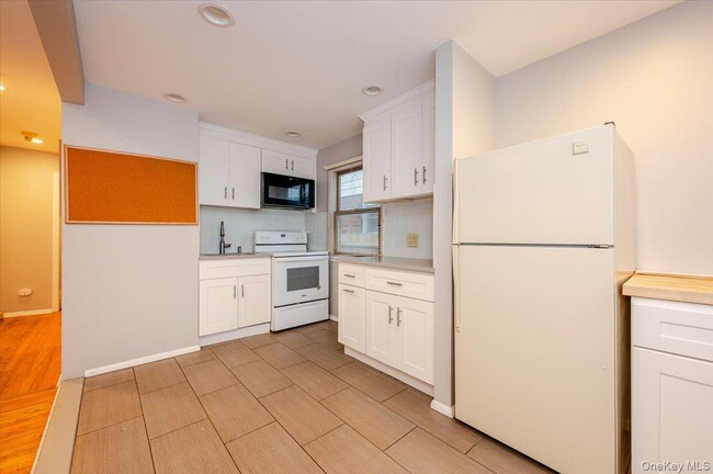 Building Photo - 150 Park Ave