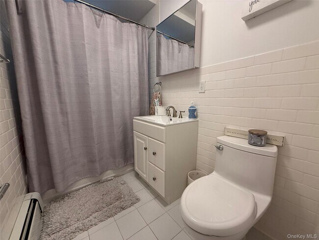 Building Photo - 5-25 Beach 138th St