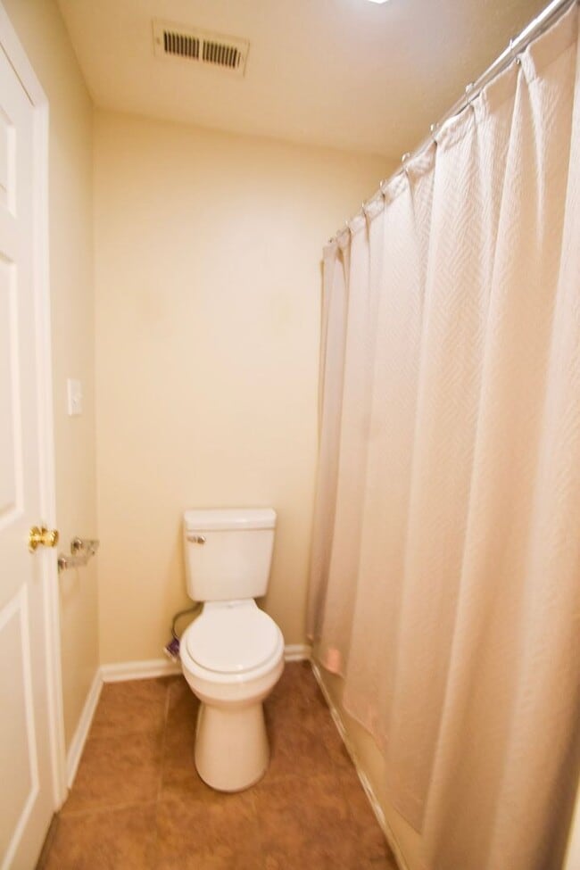 Building Photo - Coming Soon: 3 Bedroom 2.5 Bathroom-Pets Okay