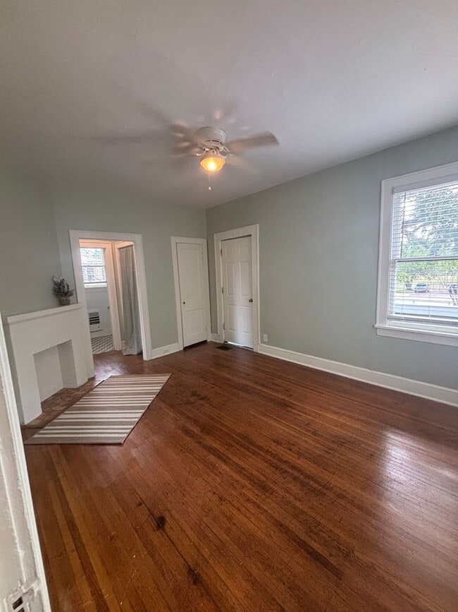 Building Photo - Cute 1 bedroom apartment!