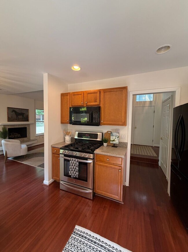 Building Photo - 1016 Timber Creek Dr