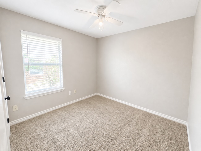 Building Photo - AVAILABLE MAY 18; APPLY ON OUR WEBSITE TODAY!!