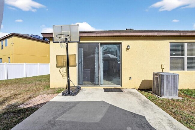 Building Photo - 653 Petal Mist Ln