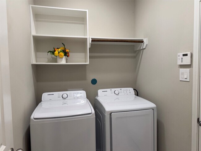 Building Photo - 8711 Windsong Trail Dr