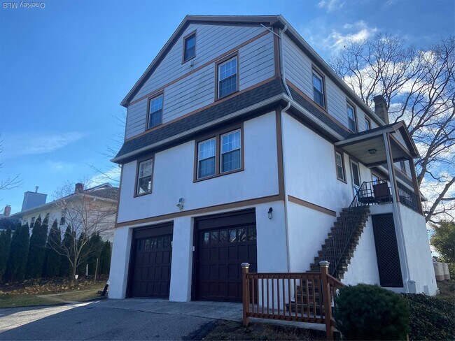 Building Photo - 27 Grand Blvd