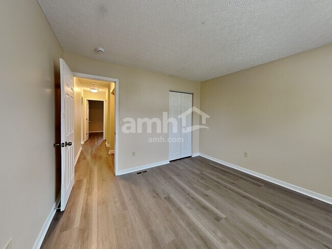 Building Photo - 5691 Levi Kramer Blvd