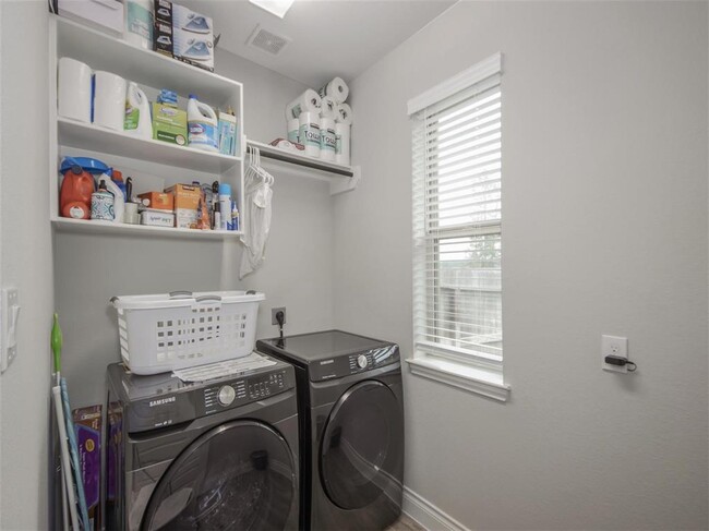 Building Photo - 4108 Emerson Cove Dr