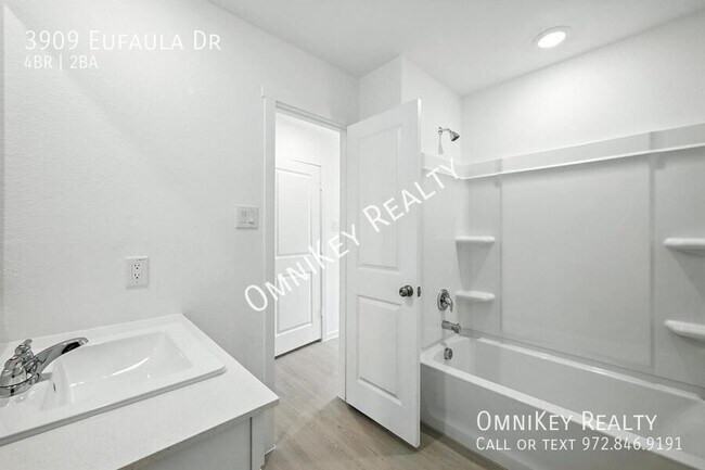 Building Photo - 3909 Eufaula Dr