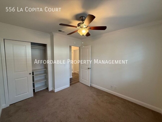 Building Photo - 556 La Copita Ct