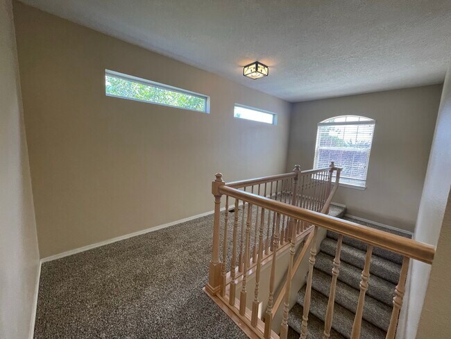 Building Photo - 7051 Natalie Janae Ln NE