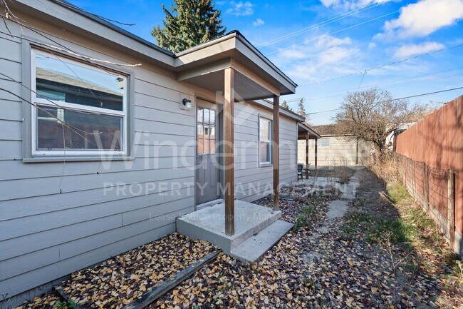 Building Photo - Welcome to Downriver