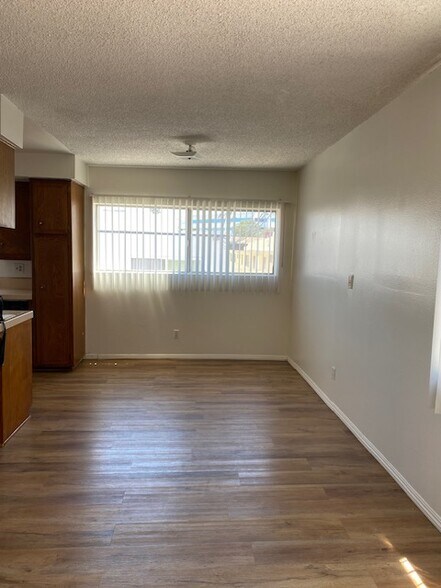 Dining Area - 1304 Amethyst St