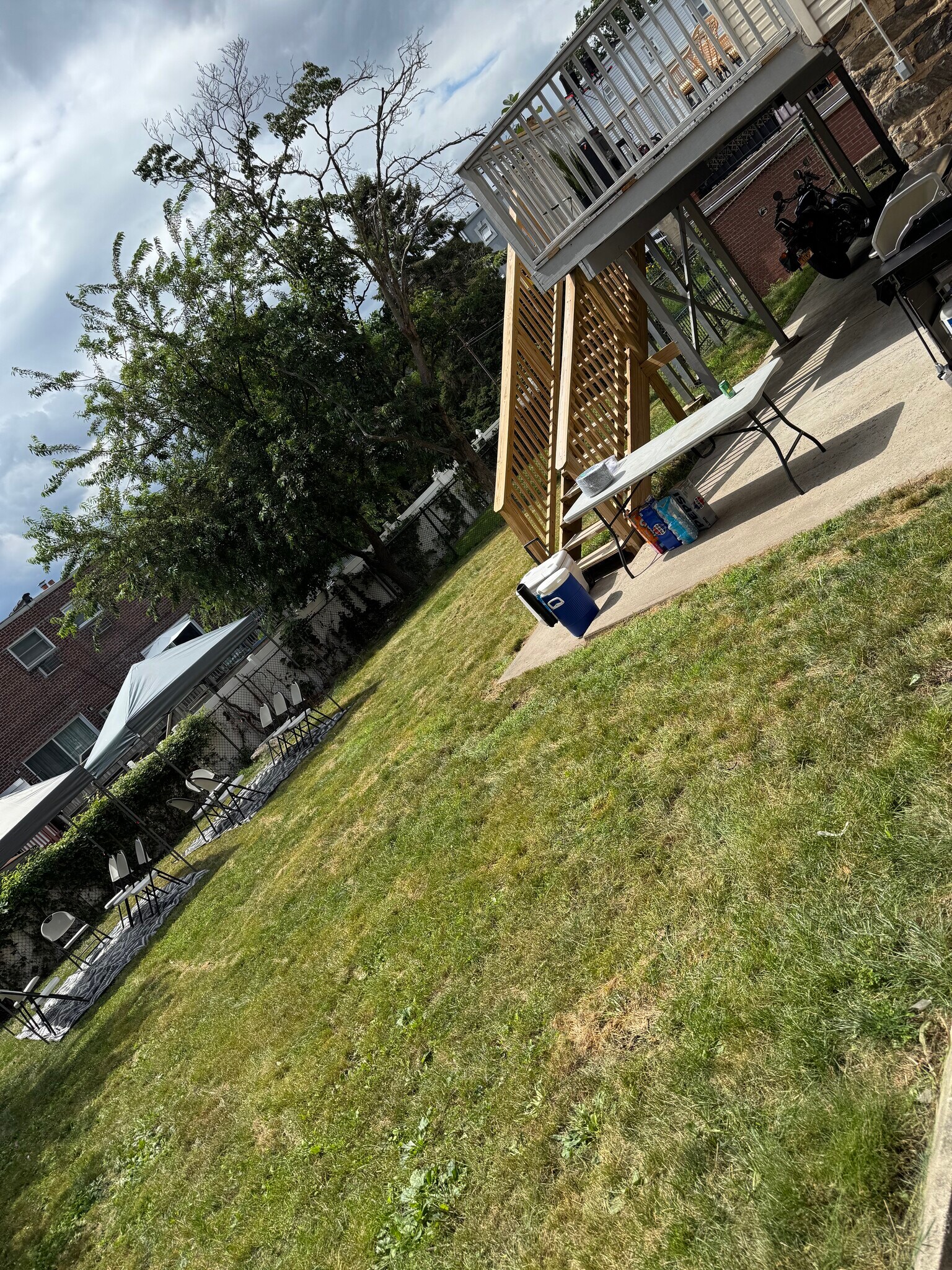 Building Photo - 1027 Wilcox Ave