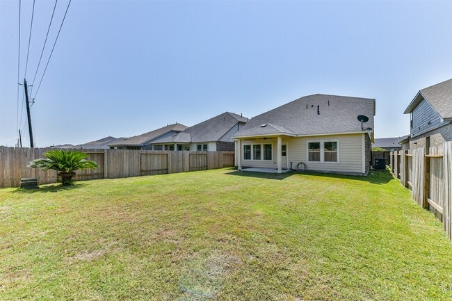 Building Photo - 533 Winburn Tide Ln