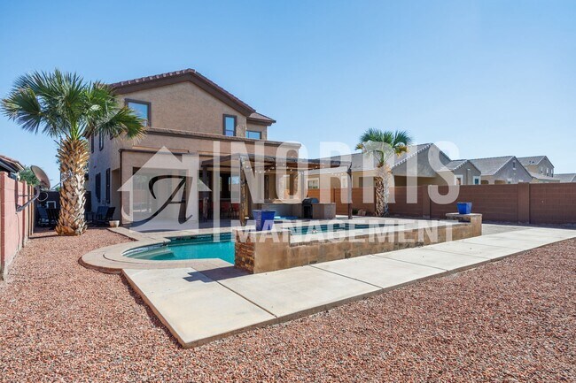 Building Photo - Beautiful Home with a POOL Service Included
