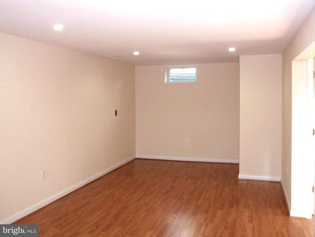 Building Photo - 3010 Ferndale St