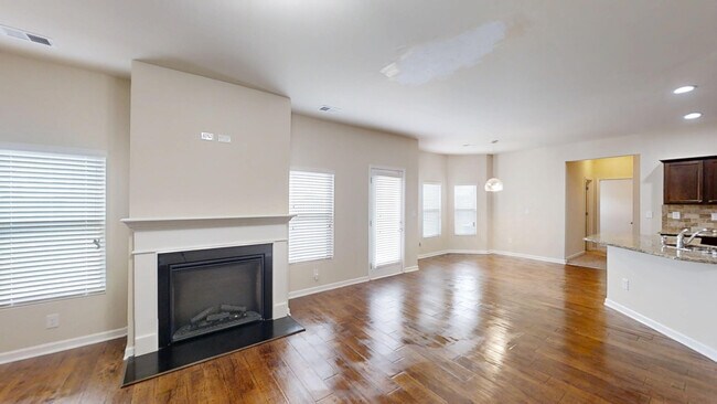 Building Photo - 380 Stablebridge Dr