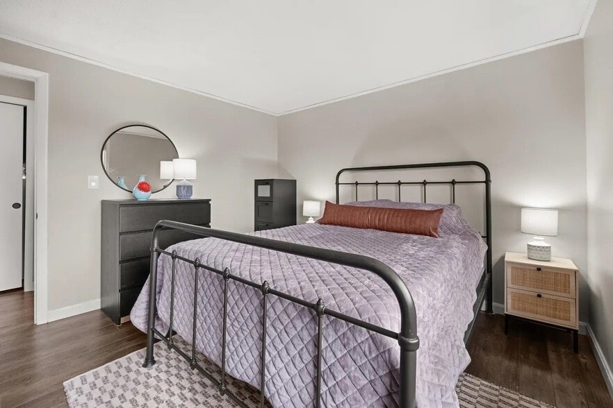 Building Photo - 478 Seabury