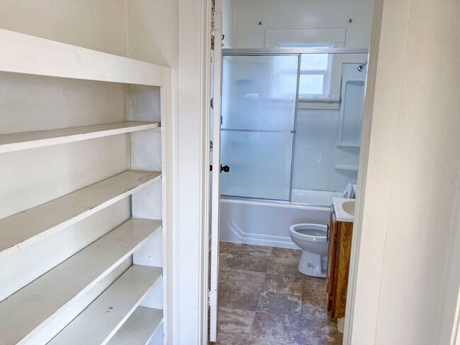 Building Photo - Pet-friendly home with a detached garage!