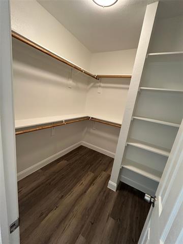 Building Photo - 200 Oak St